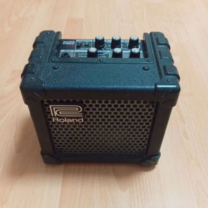 Обложка Комбоусилитель гитарный Roland MicroCube